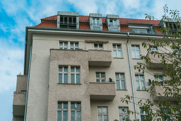 Obraz premium old fashioned building with balcony