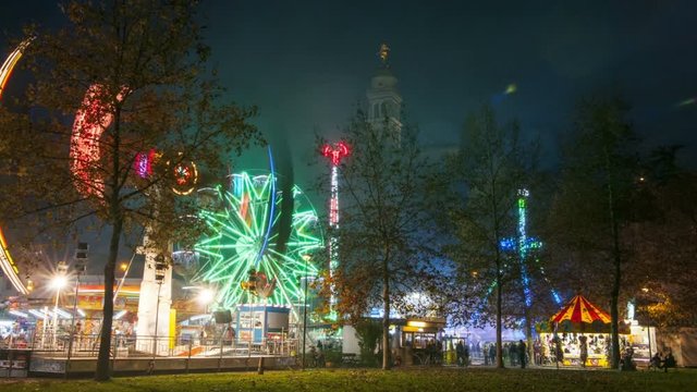 A view of the luna park by night