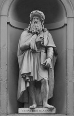 Statue of Leonardo Da Vinci  outside the Uffizi Gallery in Florence, Italy.