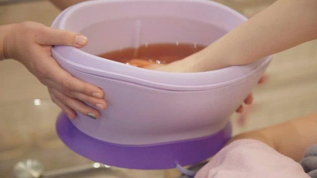 Paraffin therapy for hands in cosmetic clinic