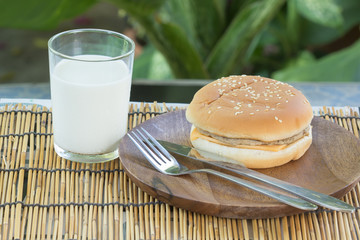 Pork Cheese Burger with Fresh Milk
