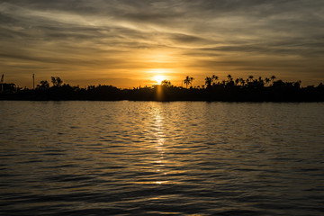 Fototapeta premium Chao Phraya River in The Morning