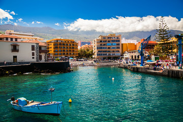 Obraz premium stary port rybacki w Puerto de la Cruz