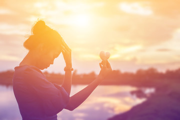 hands-shape for the Sun.