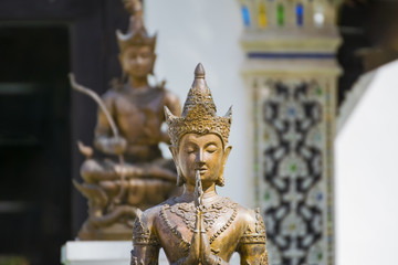 Thai sculpture in action of welcome