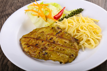 Grilled meat with green curry