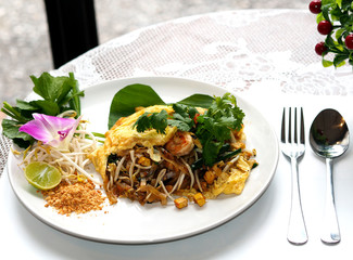 Thailand noodles fried with shrimp and egg and vegetable, Pad Th