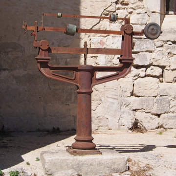 Bascule publique &agrave; Richerenches