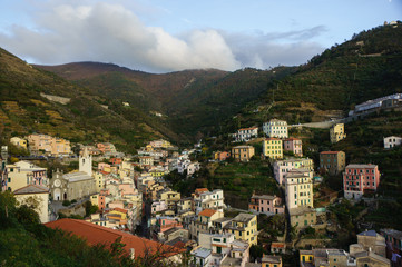 Fototapeta premium The Cinque Terre: five villages: Monterosso al Mare, Vernazza, Corniglia, Manarola, and Riomaggiore