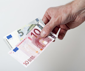 15 Euro cash back concept