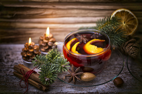 Heisser Gl&uuml;hwein Punsch Tee 