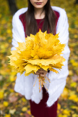 woman portret in autumn © F8  \ Suport Ukraine