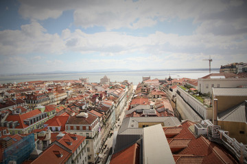 Lisbonne, rue Aurea vers le Tage