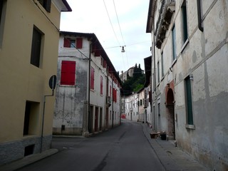 River town / Città lungo il fiume