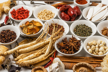 朝鮮人参と漢方　薬膳　健康食 Chinese medicine and ginseng
