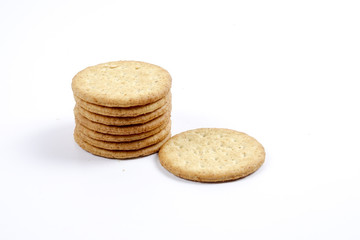 Organic whole wheat crackers .