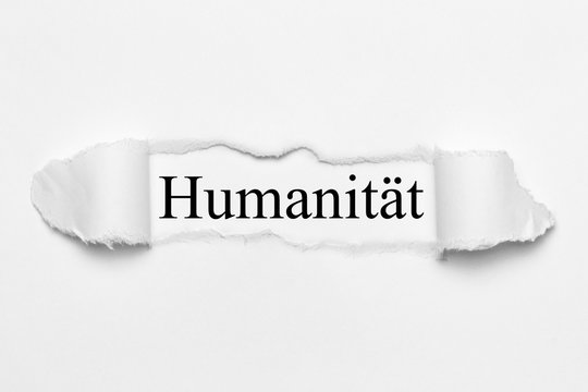 Humanit&auml;t auf wei&szlig;en gerissenen Papier