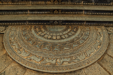 entry to buddhist temple