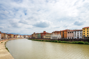 Fototapeta na wymiar Pisa Arno Santa Maria della Spina