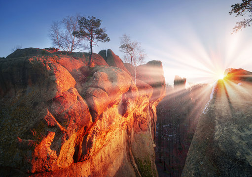 Fototapeta Rocks at dawn Bubnyshche