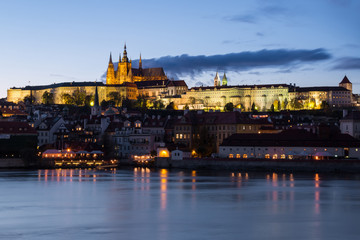 Obraz premium Prague Castle in the Czech Republic at nght.