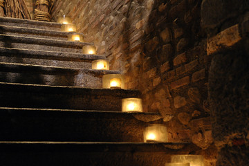 Scala in cascina - lumini - notte 