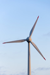 Deutschland, Ostfriesland Windenergieanlagen