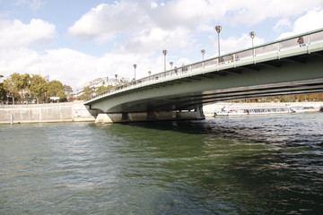 Pont de l'Alma sur la Seine à Paris