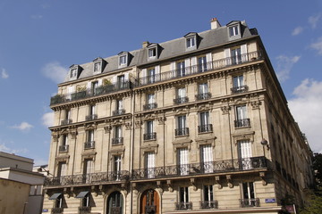 Obraz premium Immeuble ancien à Paris