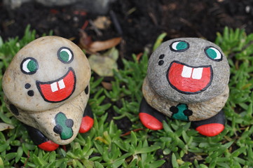 Ausserirdische aus Kieselsteinen © Inka