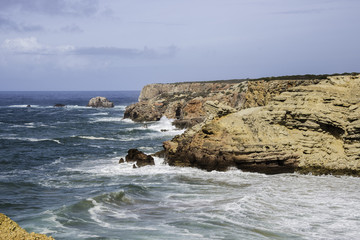 Fototapeta na wymiar blue wild ocean at protugal coast