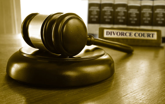 Divorce Court and gavel
