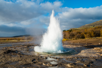 Geyser eruption