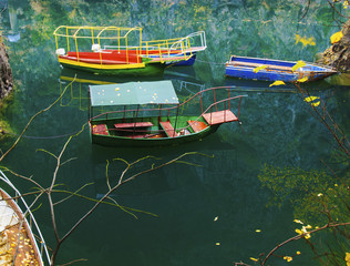 Fototapeta na wymiar Tourist boats on the river
