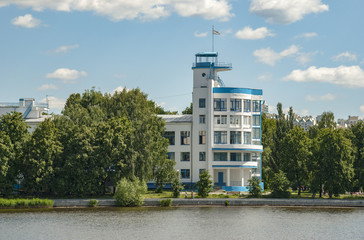 Constructivism: the city building