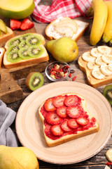 Fototapeta na wymiar breakfast fruit toast