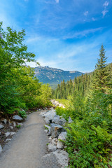 Obraz premium Beautiful Mountain Trail View at Joffre Lakes, British Columbia, Canada.