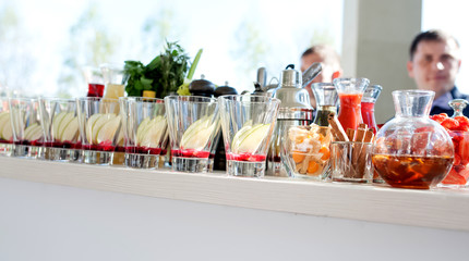 cocktail strawberry mint