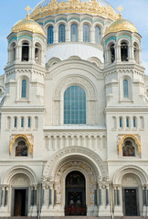 Fototapeta premium Naval Cathedral of Saint Nicholas in Kronstadt, Saint Petersburg, Russia
