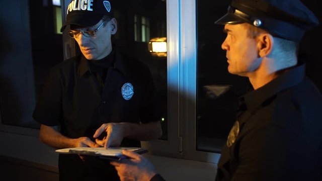 two police us communicate