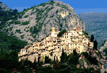 Obraz premium village alpes maritime france