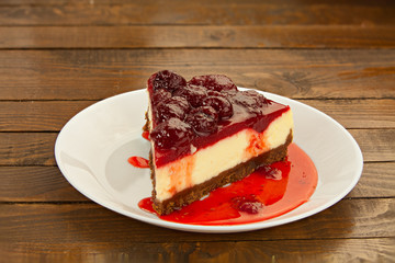 delicious cheesecake with strawberries