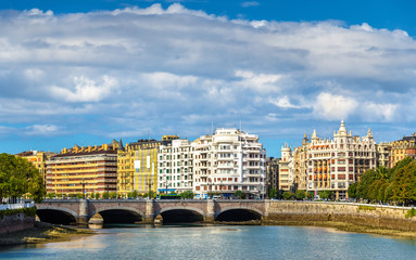 Obraz premium Cityscape of San Sebastian or Donostia - Spain