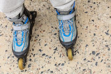 Woman with roller skates outdoor.