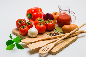  tomatoes and tomato juice