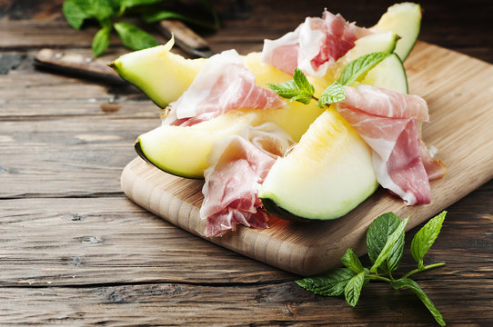 Fresh melon and spanish hamon