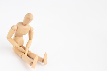 デッサン人形　落ち込む