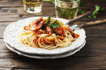 Italian spaghetti with prawns