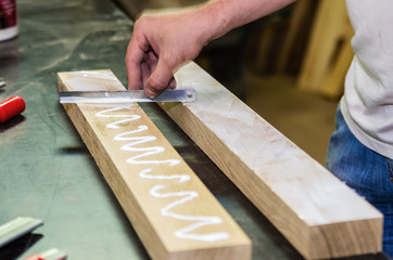 Joinery work. Preparing wooden surfaces for bonding