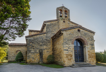 Fototapeta na wymiar San Julian de los Prados Church, Oviedo